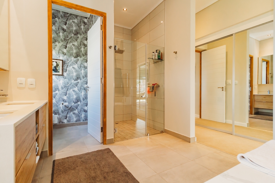 3 Bedroom Property for Sale in Earls Court Lifestyle Estate Western Cape